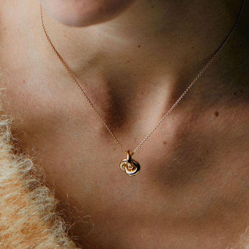 JUSSAN Minimal Luxe Sterling Silver Necklace