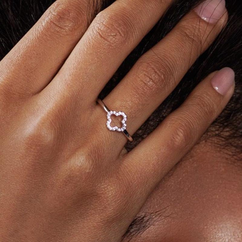 JUSSAN Clover Pave Sterling Silver Ring
