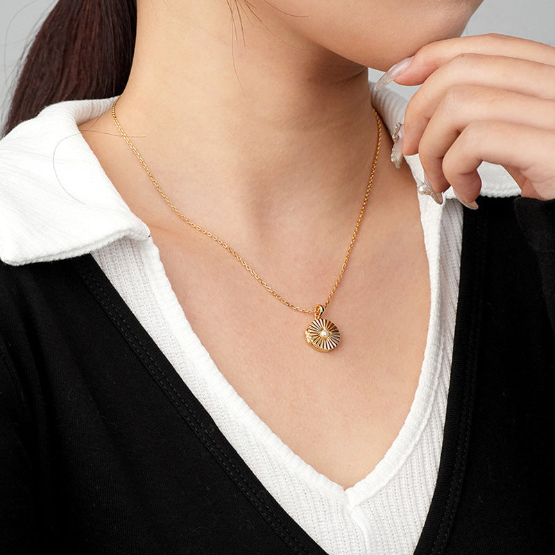 JUSSAN Star Pendant Minimal Silver Necklace