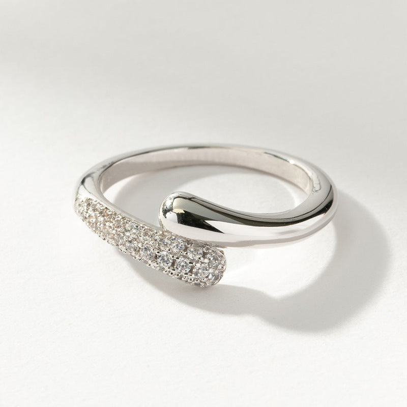 JUSSAN Cross Minimal Luxe Sterling Silver Ring