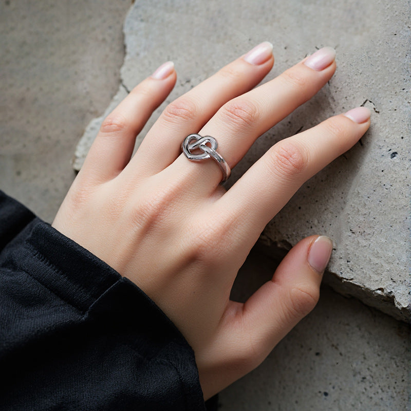 JUSSAN Heart Minimal Luxe Sterling Silver Ring