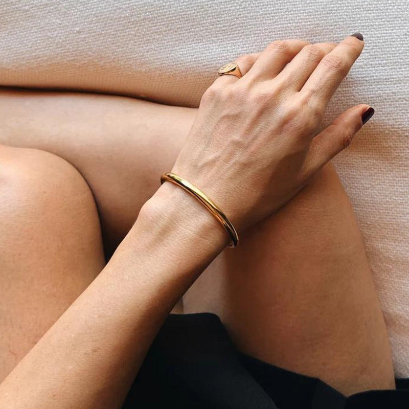 JUSSAN Hoop Sterling Silver Bracelet