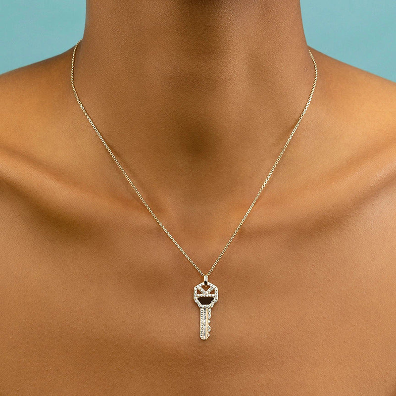 JUSSAN Pave Pendant Luxe Sterling Silver Necklace