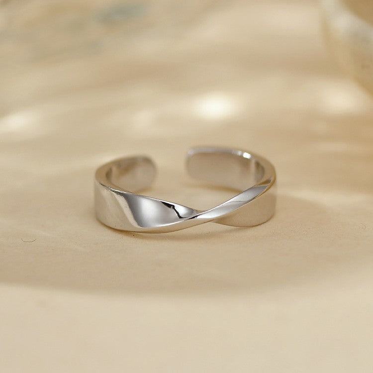 JUSSAN Minimal Luxe Sterling Silver Ring