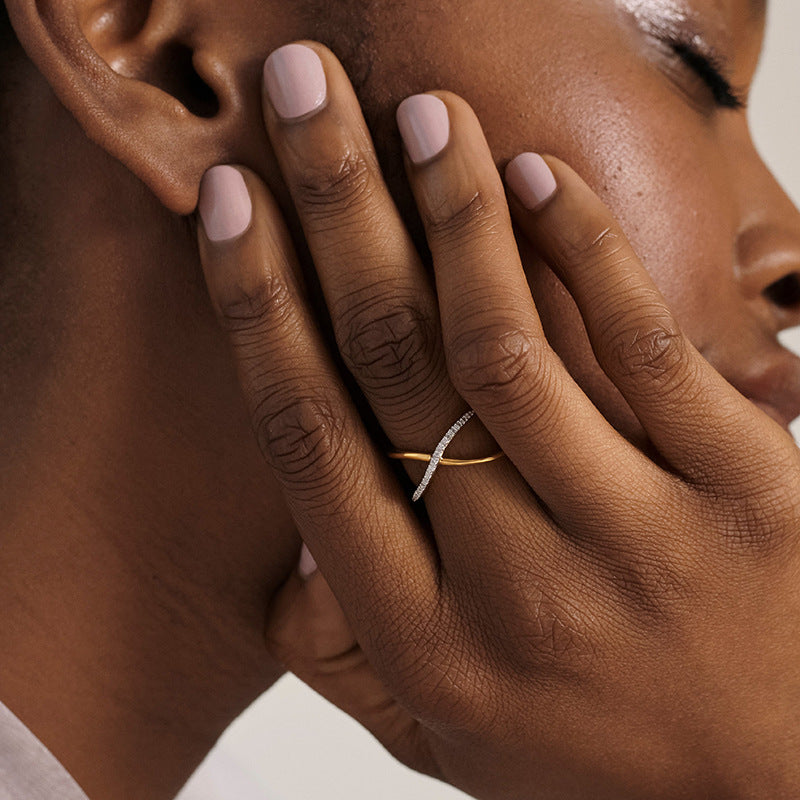JUSSAN Cross Pave Minimal Sterling Silver Ring