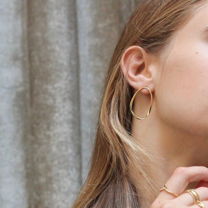 JUSSAN Hoop Minimal Luxe Sterling Silver Earrings