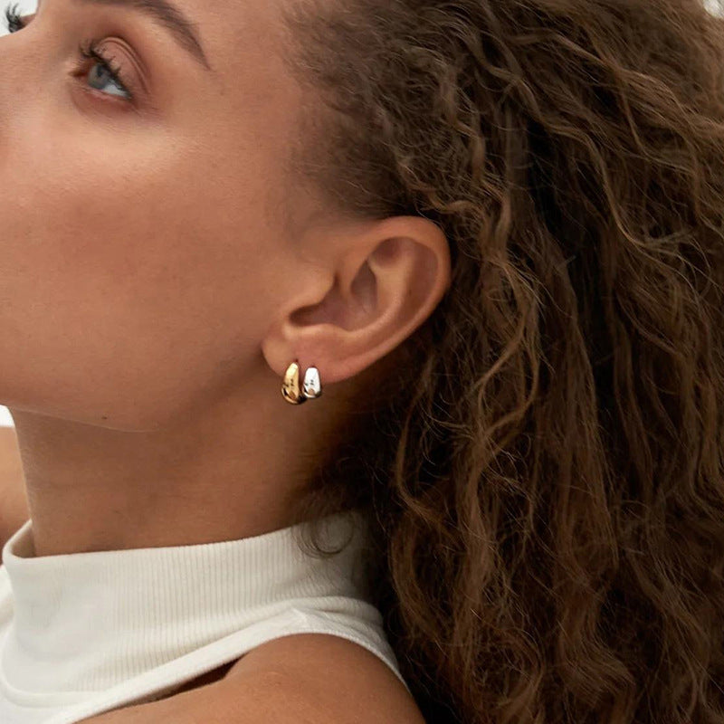 JUSSAN Hoop Minimal Luxe Sterling Silver Earrings
